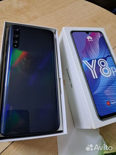 HUAWEI Y8P, 6/128 ГБ