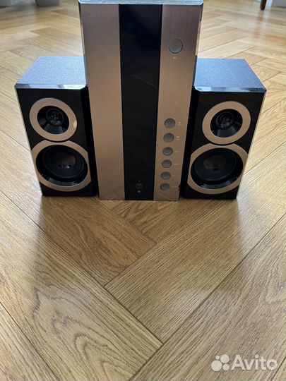 Сабвуфер и колонки sven