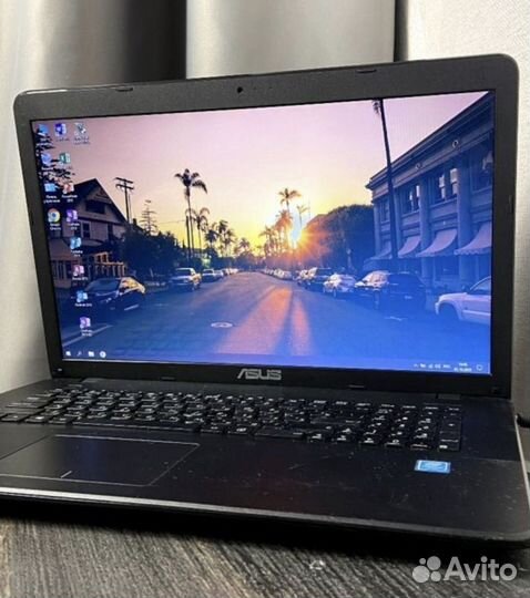 Мощный игровой asus 17.3 4 ядра 6гб ram/Nvidia 2gb