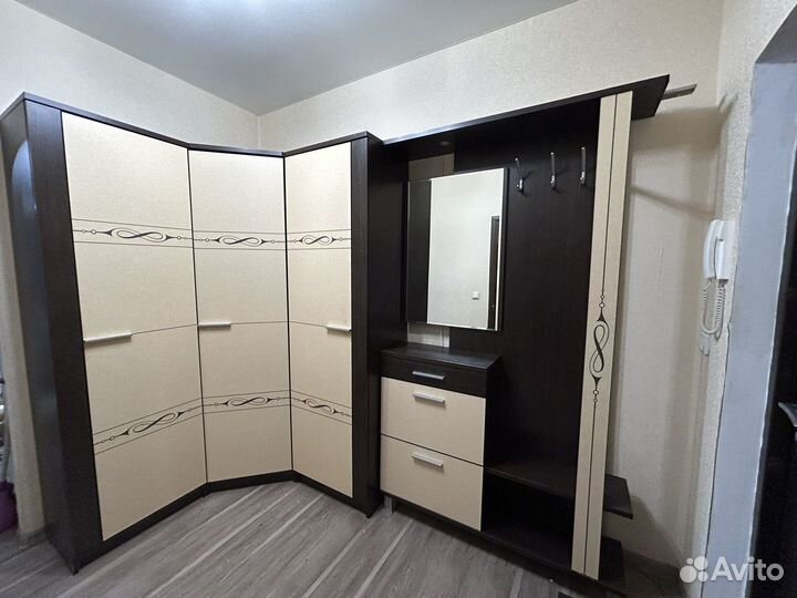 Угловой шкаф прихожая