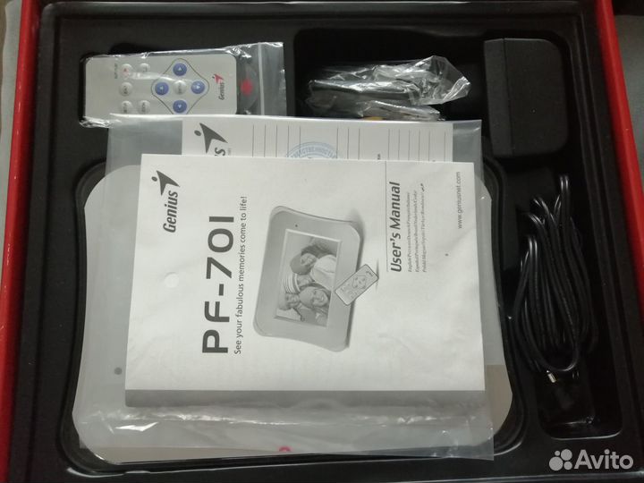 Цифровая фоторамка genius pf 701