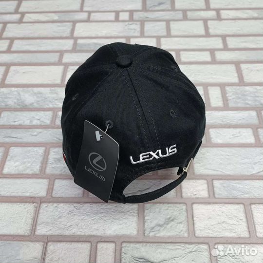 Бейсболка чёрная Lexus