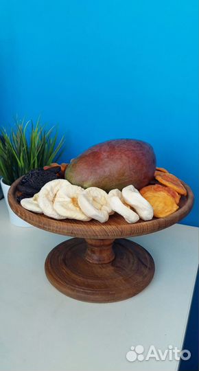 Блюдо на ножке