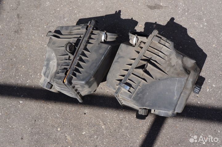 BMW E38 750 корпус воздушного фильтра правый