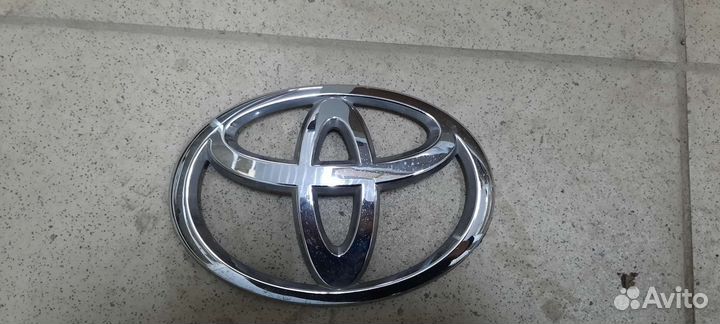 Эмблема Toyota Camry XV40/2010