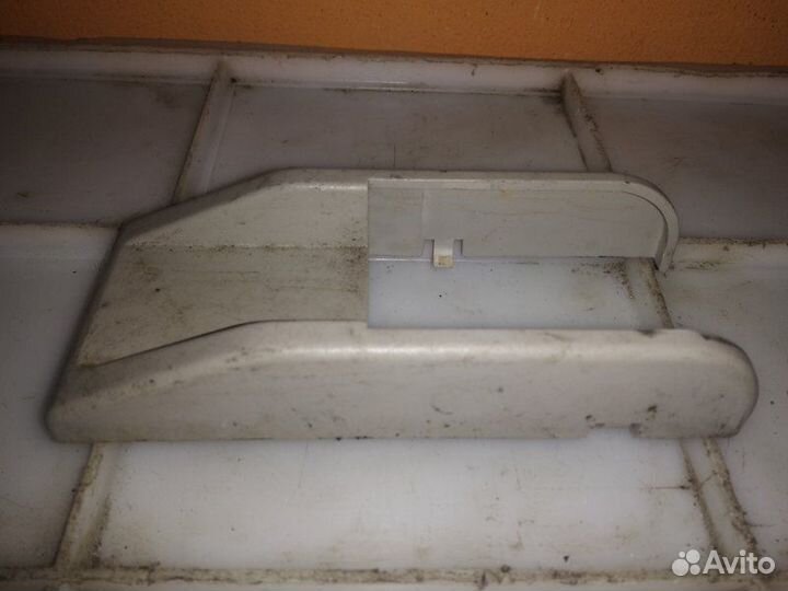 Заглушка крепления сиденья Mercedes R-Class W251