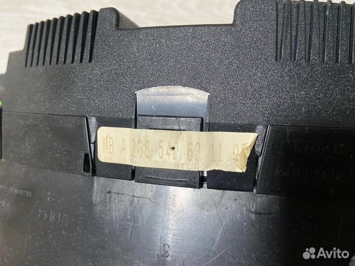 Приборная панель Mercedes W203