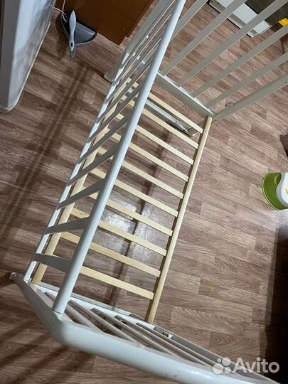 Детская кроватка