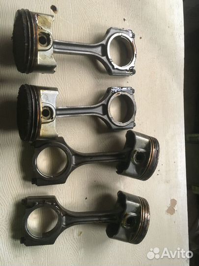 Поршень с шатуном Chery Tiggo 1.6л (ориг)