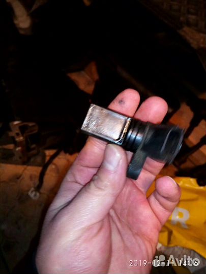 Датчик распредвала на Ниссан Альмера классик