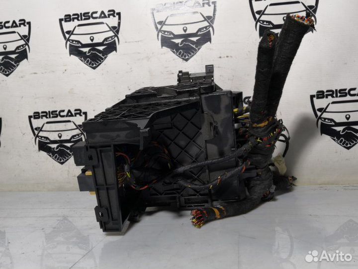 Блок предохранителей Vw Tiguan 5N ctha 2012