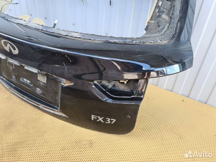 Крышка багажника задняя Infiniti Fx37 Qx70 S51