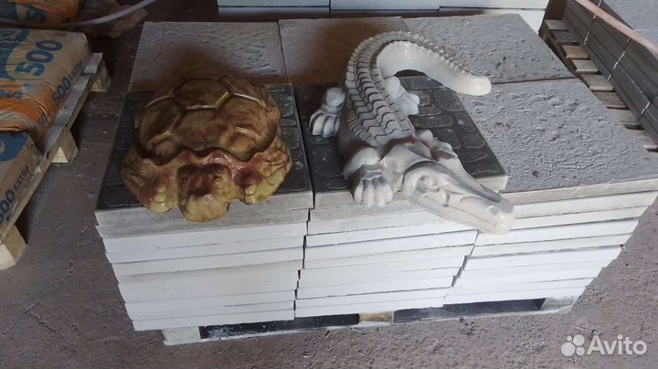 Садовые фигуры из бетона, уличные вазоны, фасад