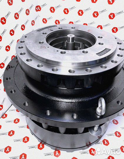 Бортовой редуктор Komatsu PC350-8