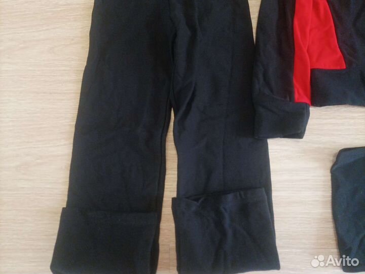 Костюм для фигурного катания 32р