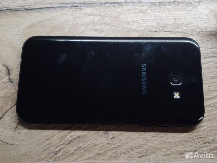 Samsung Galaxy A7 (2017) SM-A720F/DS, 3/32 ГБ
