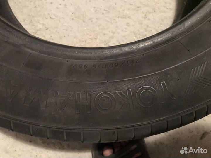 Yokohama A348A 215/60 R16 95V