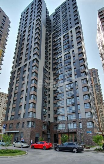 3-к. квартира, 68,3 м², 2/24 эт.