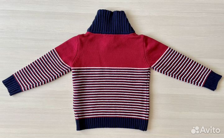 Свитер новый 104, 92