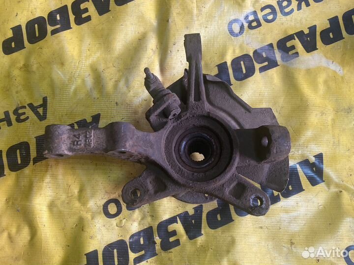 Поворотный кулак правый Chevrolet Aveo Т200
