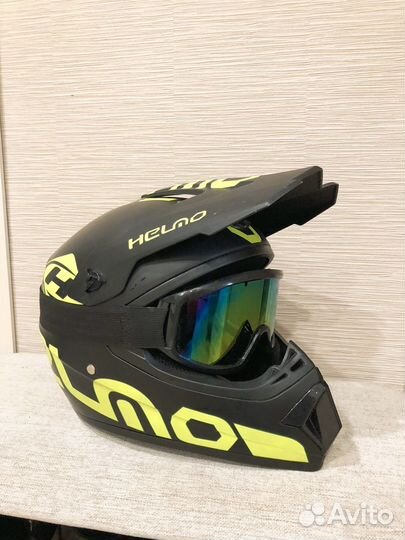 Кроссовый шлем