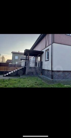 Дом 223 м² на участке 3,5 сот.