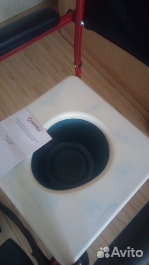 Санитарное кресло туалет на колесах