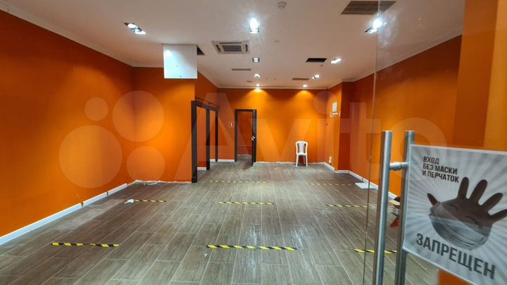 Торговая площадь ТЦ капитолий 90 м2