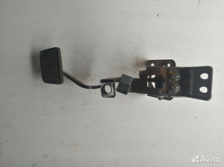 Педаль тормоза Kia Rio II рестайлинг (2009—2011) J