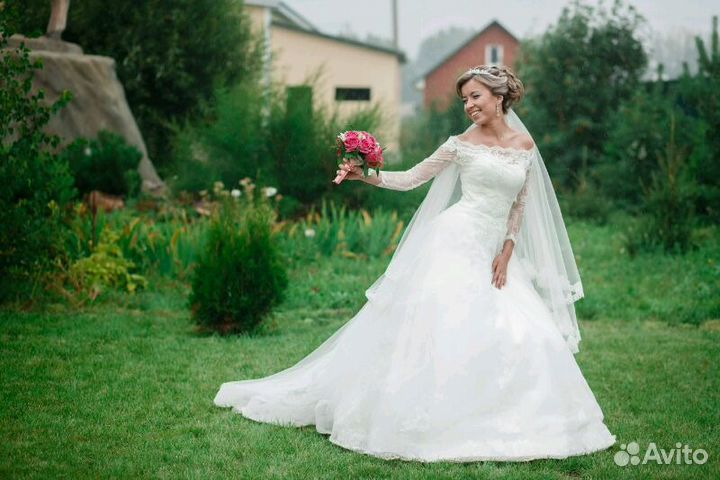 Дизайнерское платье