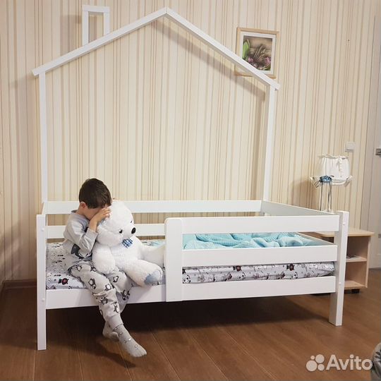 Детская кровать для малышей