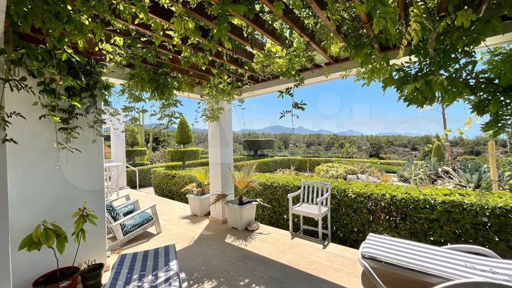 4-к. квартира, 136 м² (Кипр)