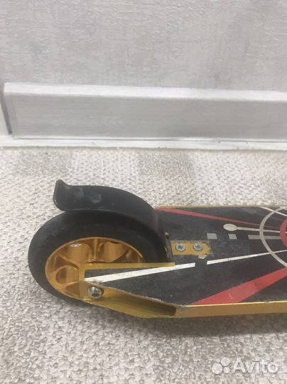 Самокат трюковой