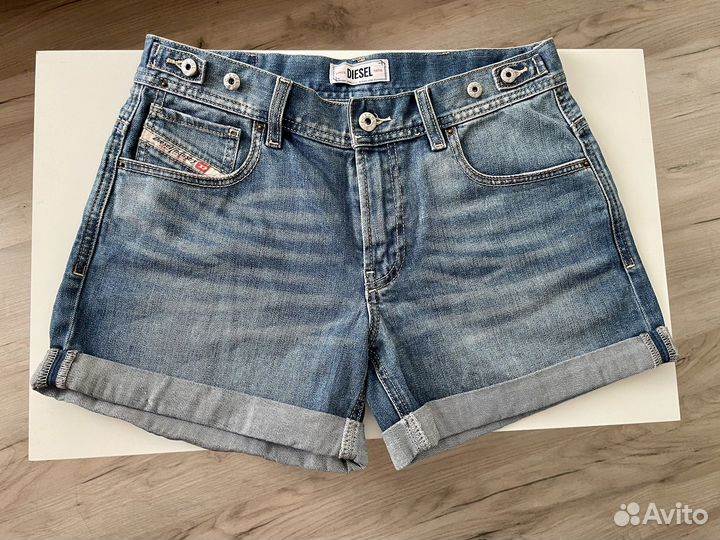 Шорты женские