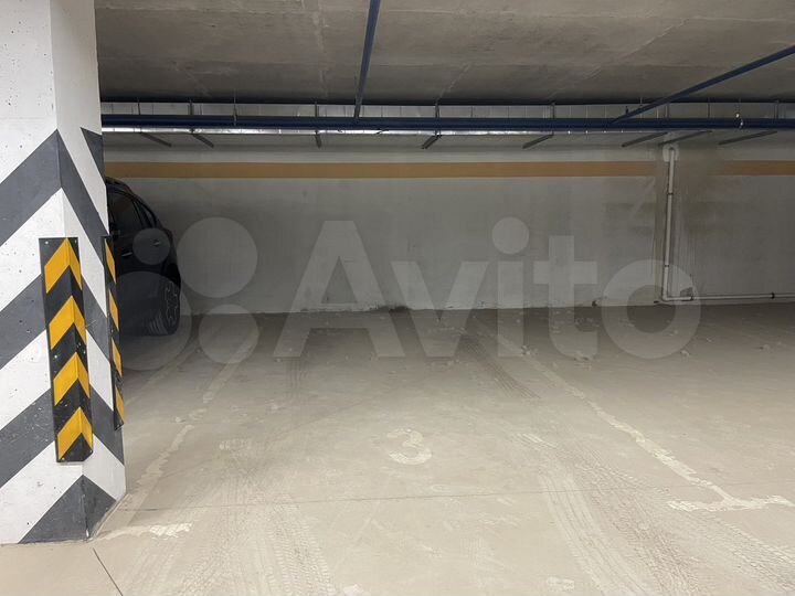Машиноместо, 13 м²
