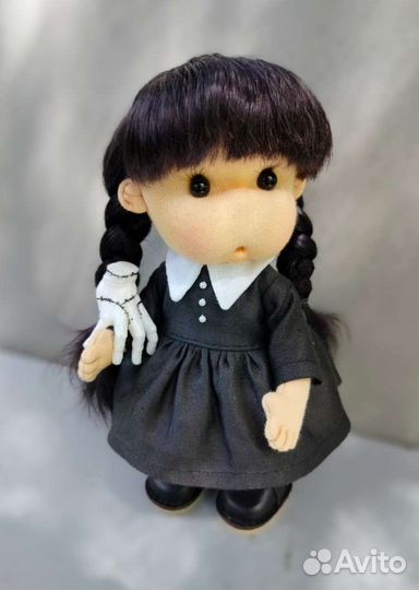 Кукла в стиле Уэнсдей Аддамс