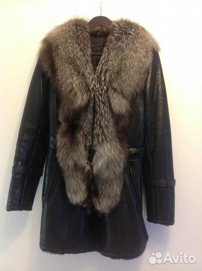 Дубленка с воротником из чернобурой лисы