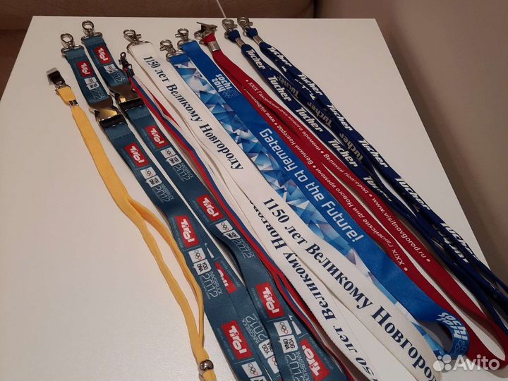 Ленты для бейджа с карабином