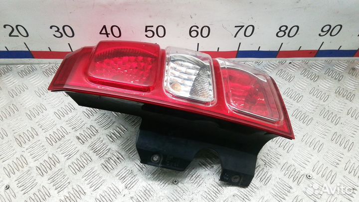 Фонарь задний правый Suzuki Grand Vitara 2 2008