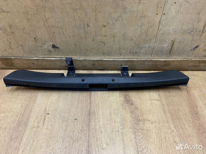 Обшивка багажника Skoda Rapid 2013-2020