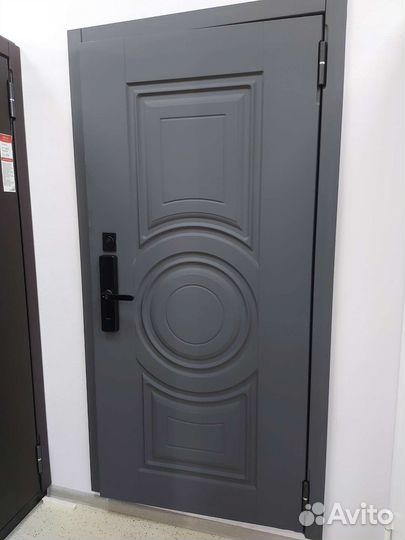 Дверь с умным электронным замком Каадас