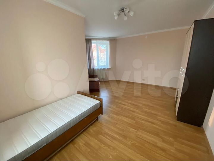 3-к. квартира, 94 м², 8/9 эт.