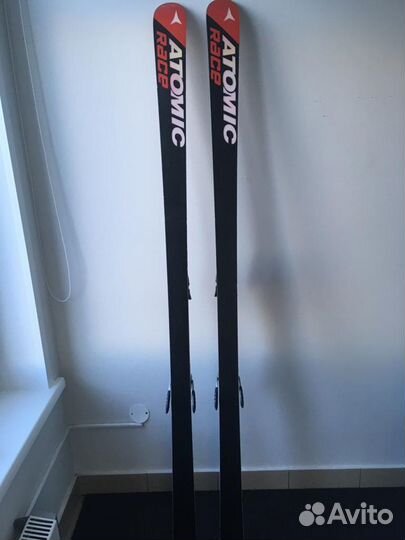 Продам горные лыжи Atomic