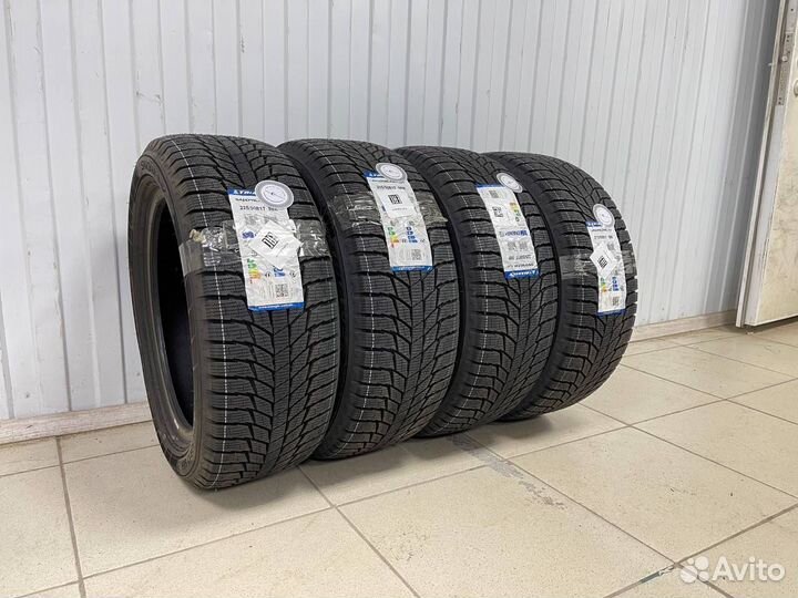 Triangle PL01 235/55 R19 105R