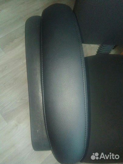 Перетяжка офисных кресел, авто кресел, салон авто