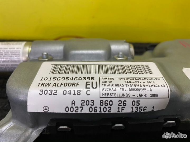 Подушка безопасности передняя правая Mercedes 203