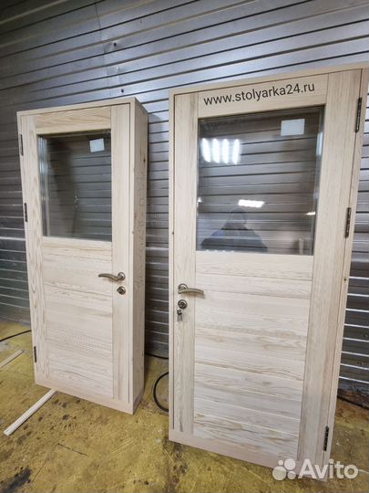 Двери из дерева со стеклопакетом / каленым стеклом