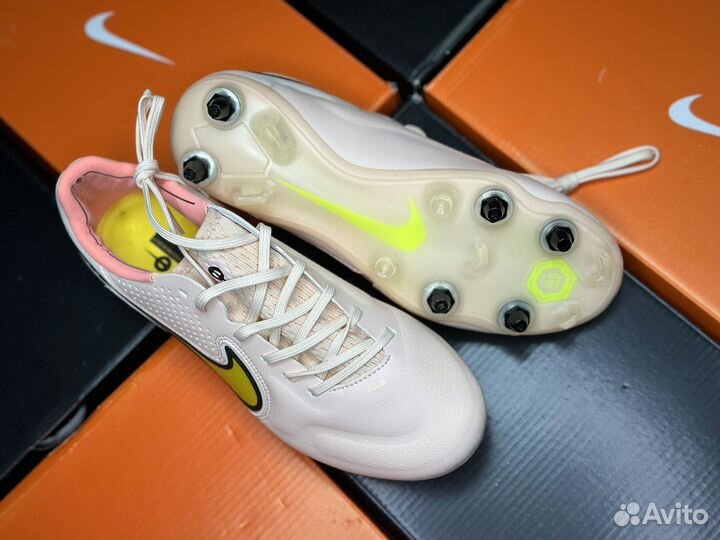 Футбольные бутсы железки Nike Tiempo Legend 9