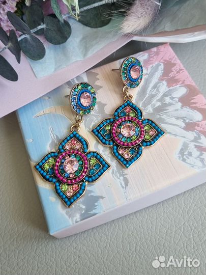 Серьги в винтажном стиле новые