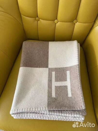 Плед hermes